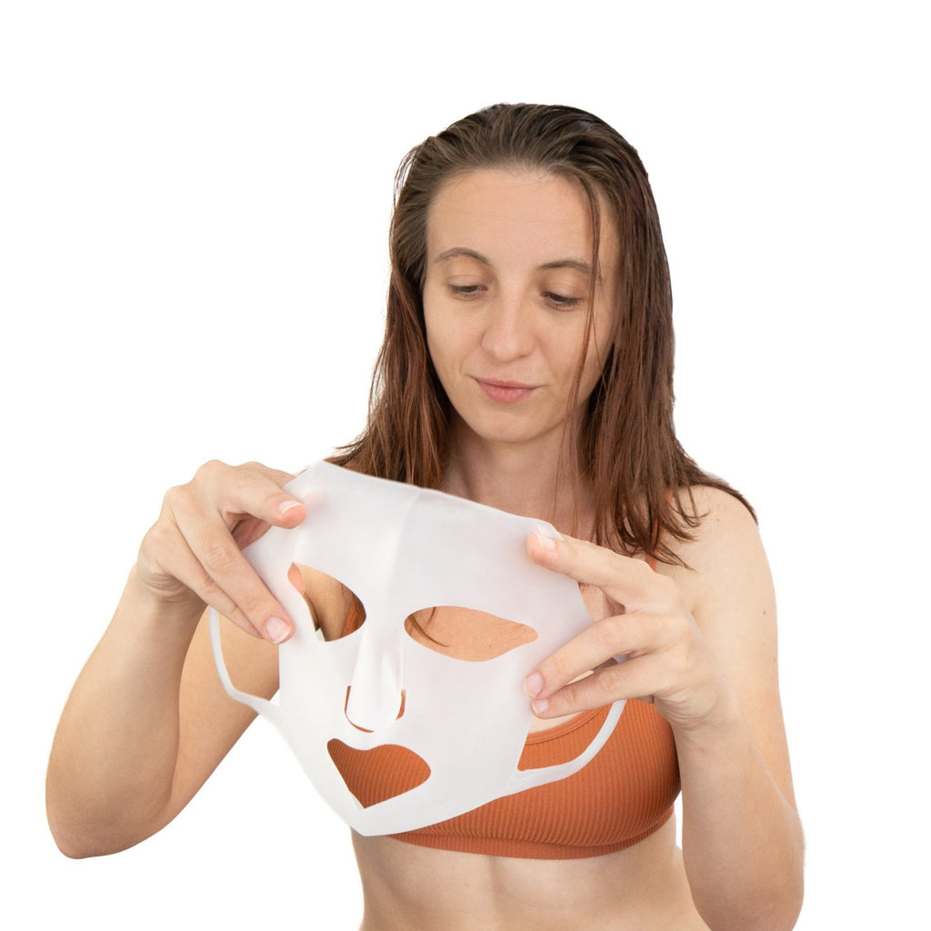 ULTIMATE HYDRATION REUSABLE FACE MASK